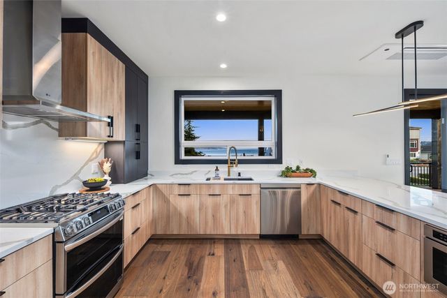 169 Driftwood Shores, Camano Island, WA 98282