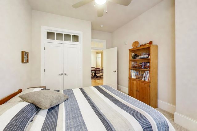 105 S Cottage Hill Avenue 206, Elmhurst, IL 60126