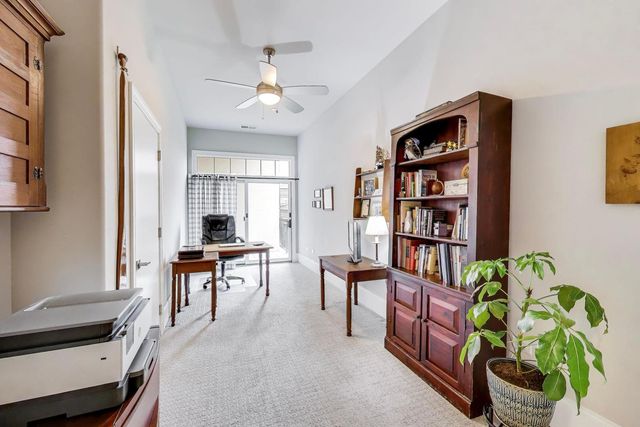 105 S Cottage Hill Avenue 206, Elmhurst, IL 60126