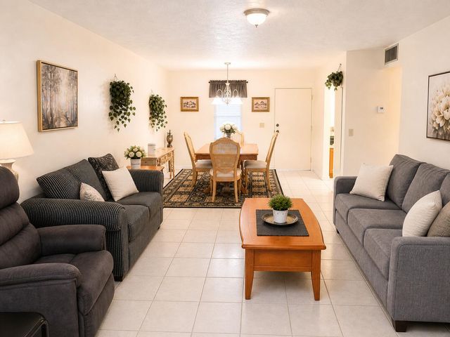 2831 Somerset Drive 305, Lauderdale Lakes, FL 33311