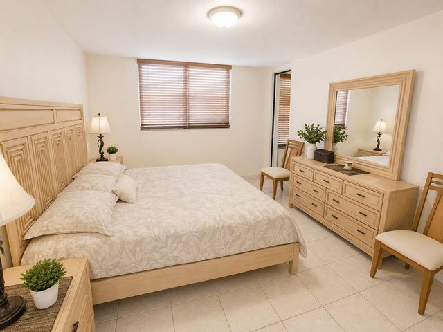 2831 Somerset Drive 305, Lauderdale Lakes, FL 33311