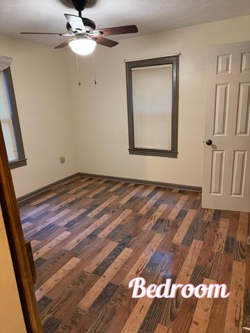 268 State Highway 290, Mckee, KY 40447