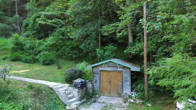 268 State Highway 290, Mckee, KY 40447