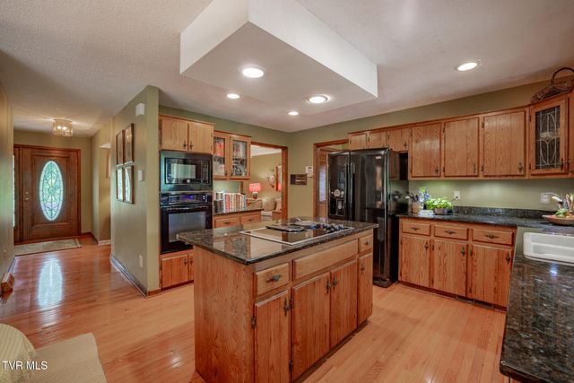 2705 Cherokee Road, Johnson City, TN 37604