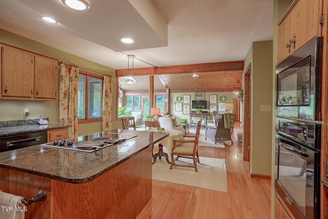 2705 Cherokee Road, Johnson City, TN 37604