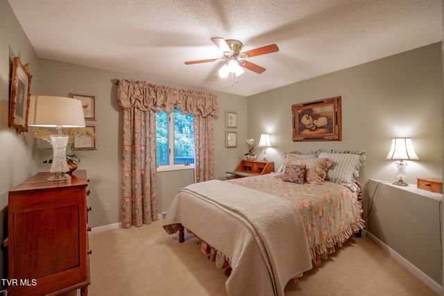 2705 Cherokee Road, Johnson City, TN 37604