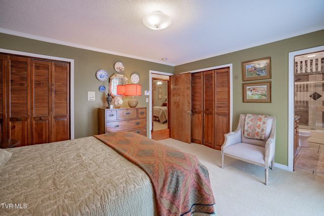 2705 Cherokee Road, Johnson City, TN 37604