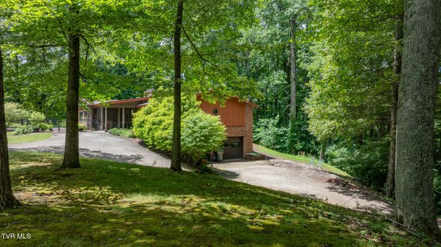 2705 Cherokee Road, Johnson City, TN 37604