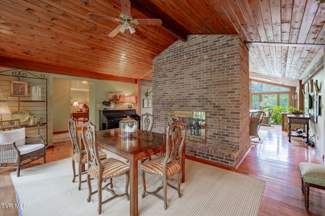 2705 Cherokee Road, Johnson City, TN 37604