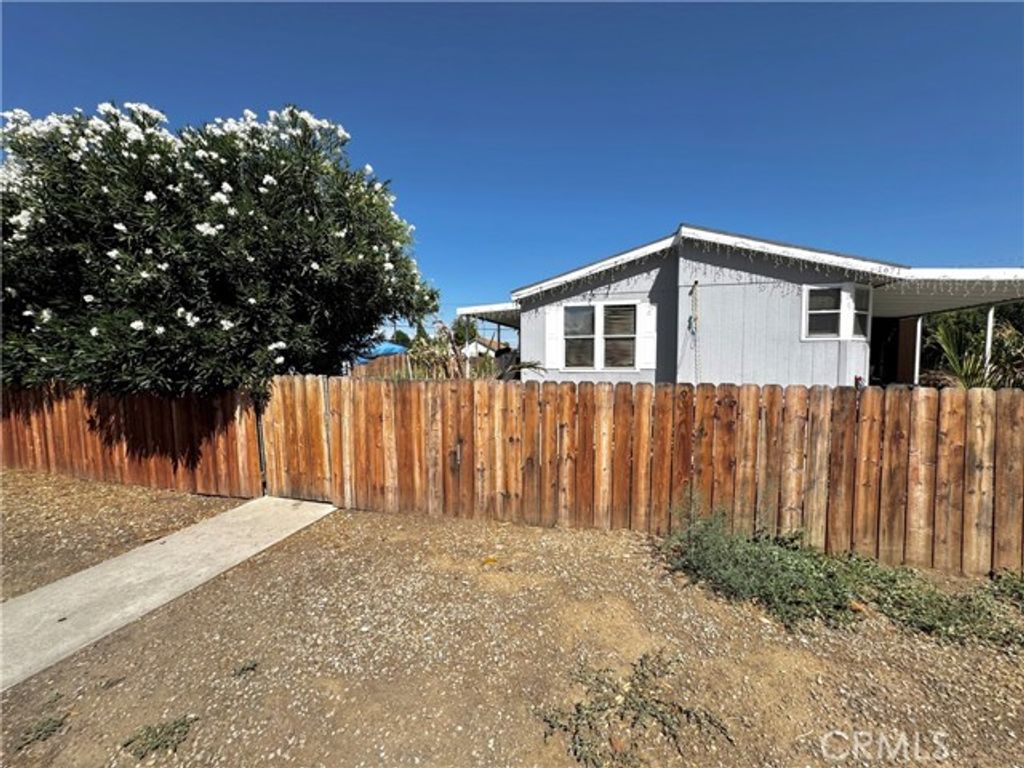 1671 Ruby Drive, Perris, CA 92571