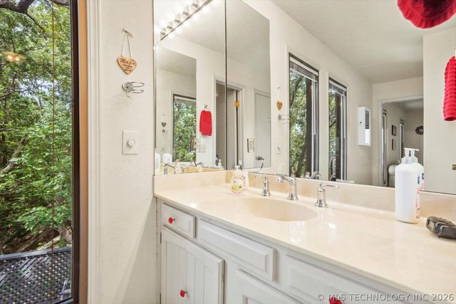 63 Boulder Lane, Sand Springs, OK 74063