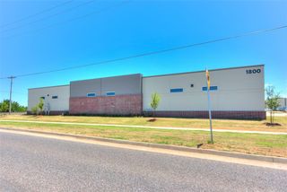 1800 W Tecumseh Road 104, Norman, OK 73069