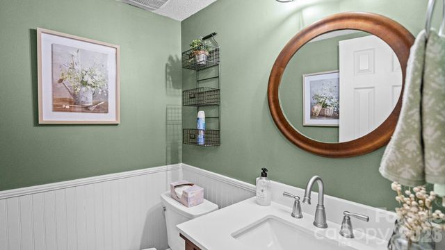 9629 Watergate Road, Charlotte, NC 28270