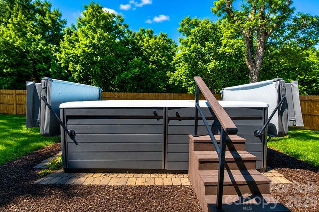 9629 Watergate Road, Charlotte, NC 28270