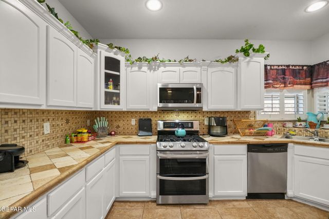 14756 Canyon Breeze Lane Lane, Horizon City, TX 79928