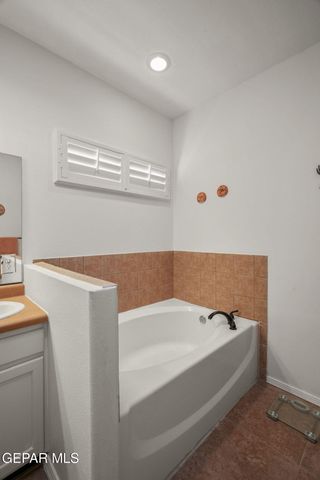 14756 Canyon Breeze Lane Lane, Horizon City, TX 79928