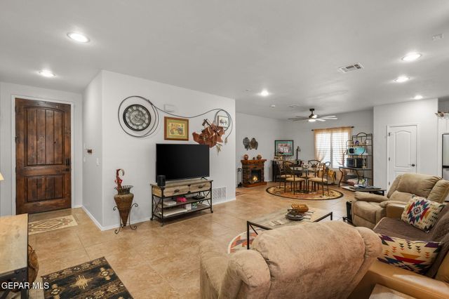 14756 Canyon Breeze Lane Lane, Horizon City, TX 79928