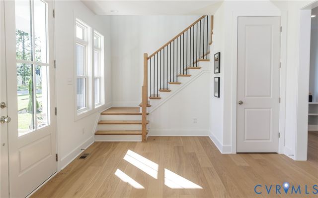 5113 Singing Bird Dr, Moseley, VA 23120