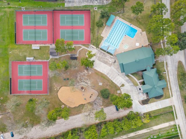 18326 Lake Oaks Drive, Spring, TX 77388