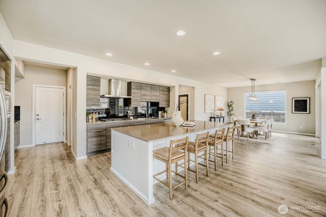 24818 237th Lane SE, Maple Valley, WA 98038