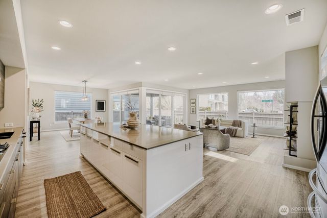 24818 237th Lane SE, Maple Valley, WA 98038