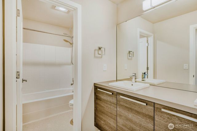 24818 237th Lane SE, Maple Valley, WA 98038