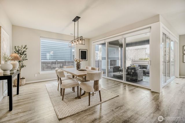 24818 237th Lane SE, Maple Valley, WA 98038