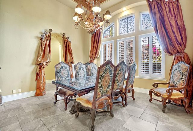 3103 E Via Monte Verdi Avenue, Clovis, CA 93619