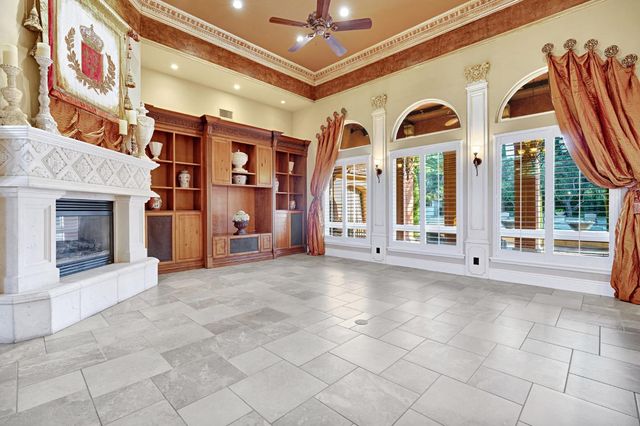 3103 E Via Monte Verdi Avenue, Clovis, CA 93619