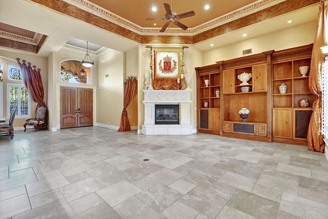 3103 E Via Monte Verdi Avenue, Clovis, CA 93619