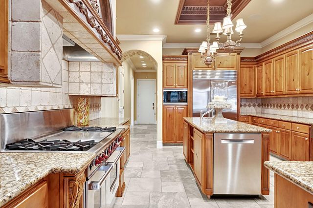 3103 E Via Monte Verdi Avenue, Clovis, CA 93619