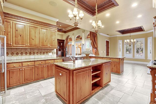 3103 E Via Monte Verdi Avenue, Clovis, CA 93619