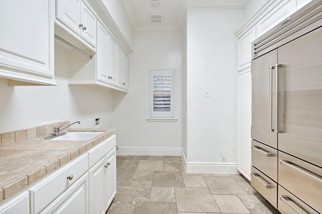 3103 E Via Monte Verdi Avenue, Clovis, CA 93619