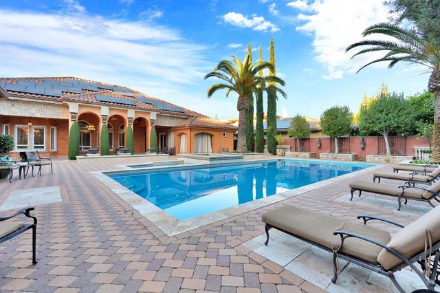 3103 E Via Monte Verdi Avenue, Clovis, CA 93619