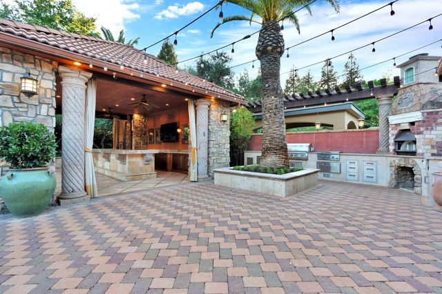 3103 E Via Monte Verdi Avenue, Clovis, CA 93619