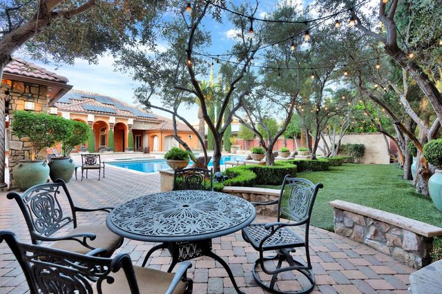 3103 E Via Monte Verdi Avenue, Clovis, CA 93619