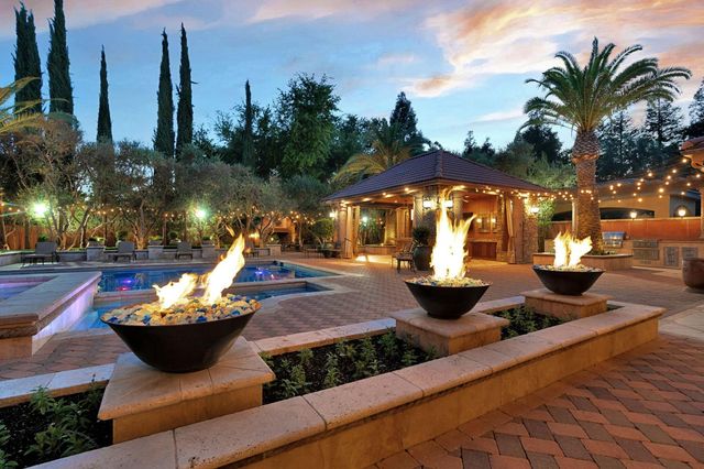 3103 E Via Monte Verdi Avenue, Clovis, CA 93619