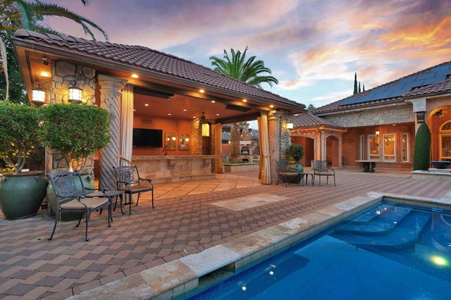 3103 E Via Monte Verdi Avenue, Clovis, CA 93619