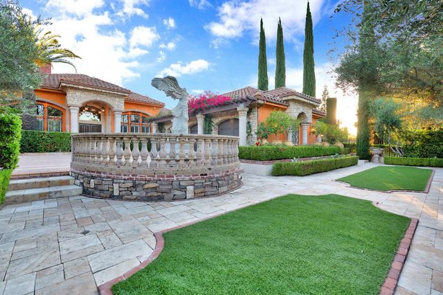 3103 E Via Monte Verdi Avenue, Clovis, CA 93619