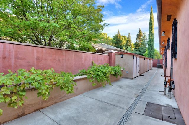 3103 E Via Monte Verdi Avenue, Clovis, CA 93619