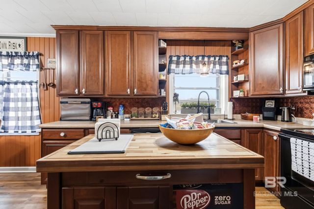 23455 Redtown Road, Atmore, AL 36502