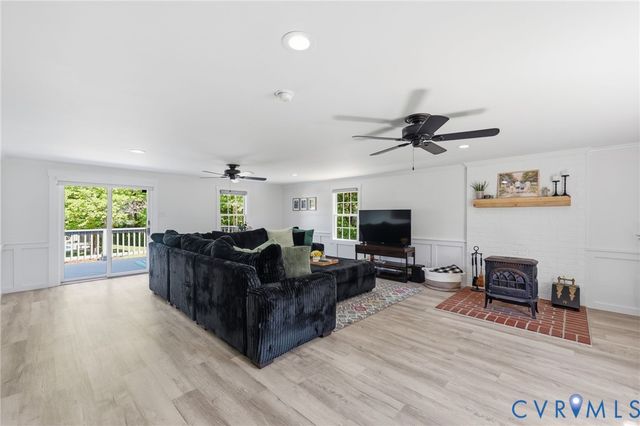 4130 Peppertown Rd, Mechanicsville, VA 23111