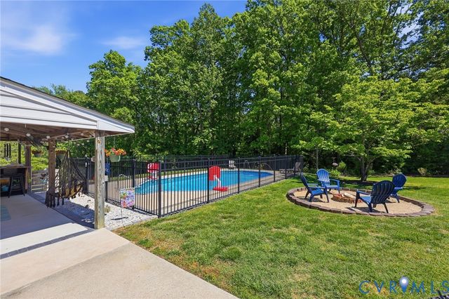 4130 Peppertown Rd, Mechanicsville, VA 23111