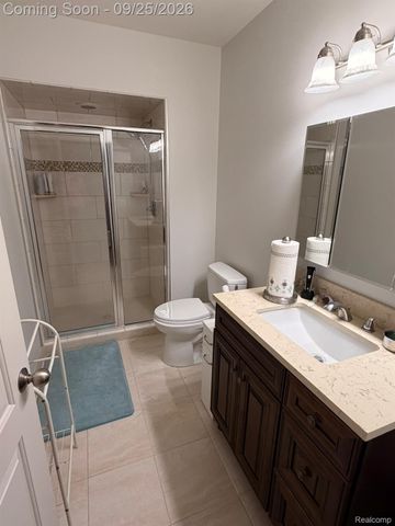 29912 Trailwood Drive, Warren, MI 48092