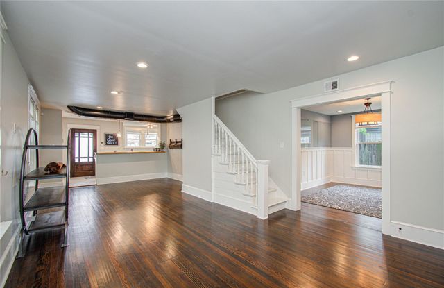 718 W 17th Street, Houston, TX 77008