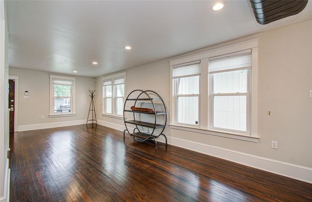 718 W 17th Street, Houston, TX 77008