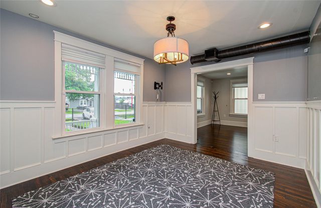 718 W 17th Street, Houston, TX 77008