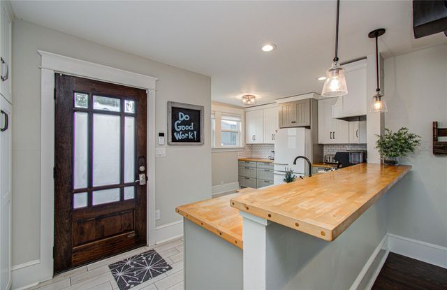 718 W 17th Street, Houston, TX 77008