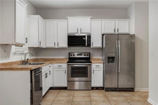 24 Churchill Drive, Fort Mitchell, AL 36856