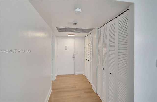 5401 Collins Avenue 928, Miami Beach, FL 33140